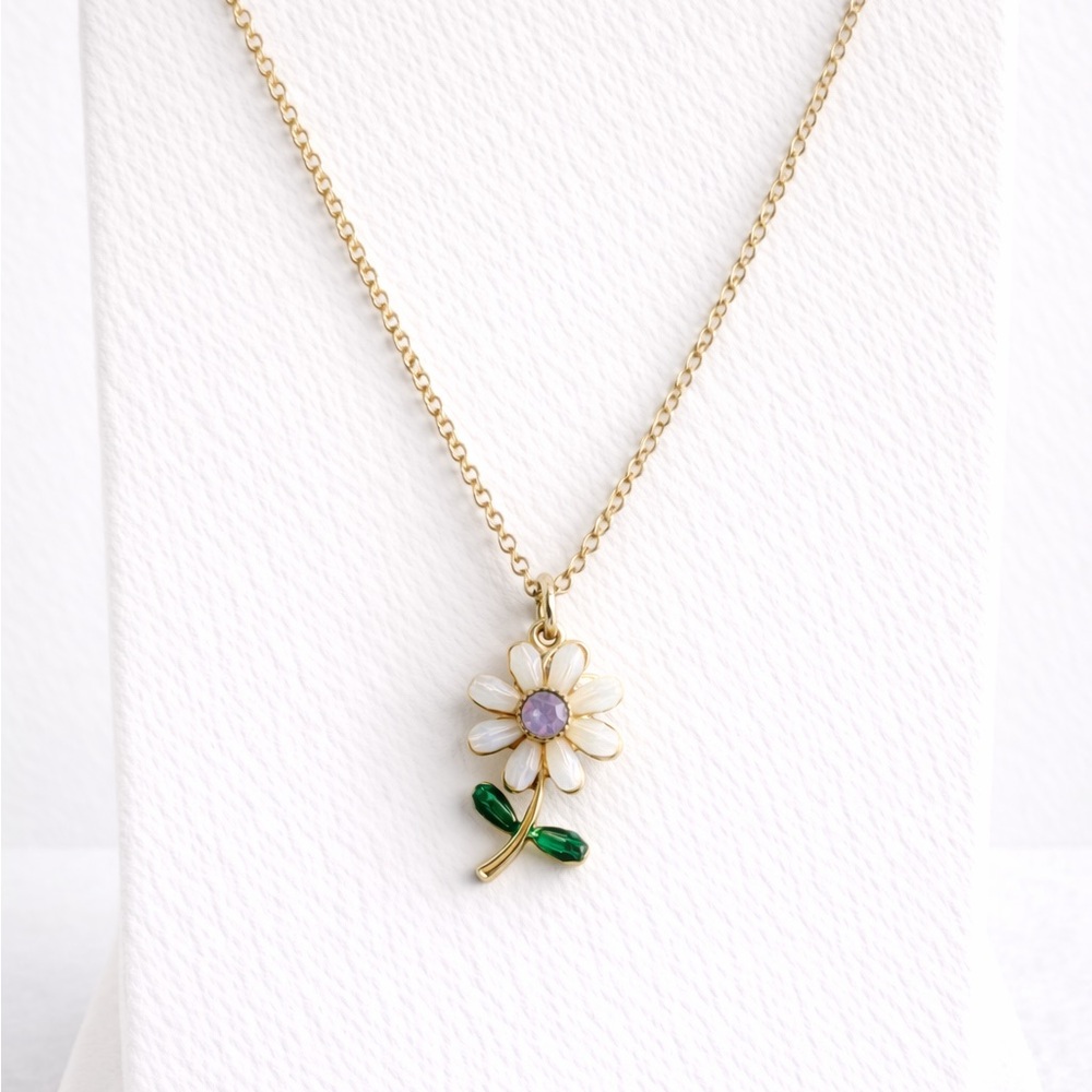 Gold Sparkly Flower Pendant Necklace
